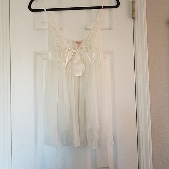 Victoria Secret white baby doll teddy - Picture 2 of 4